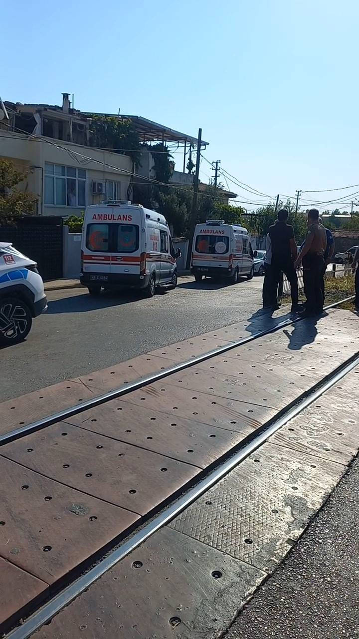 Baba ve oğlunu takip etti, kurşun yağdırdı! 2 ölü 1